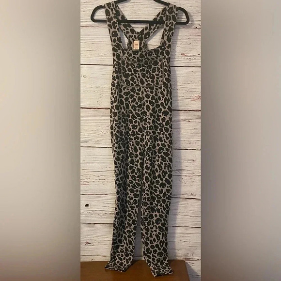 Smash + Tess jumper - Picture 1 of 5